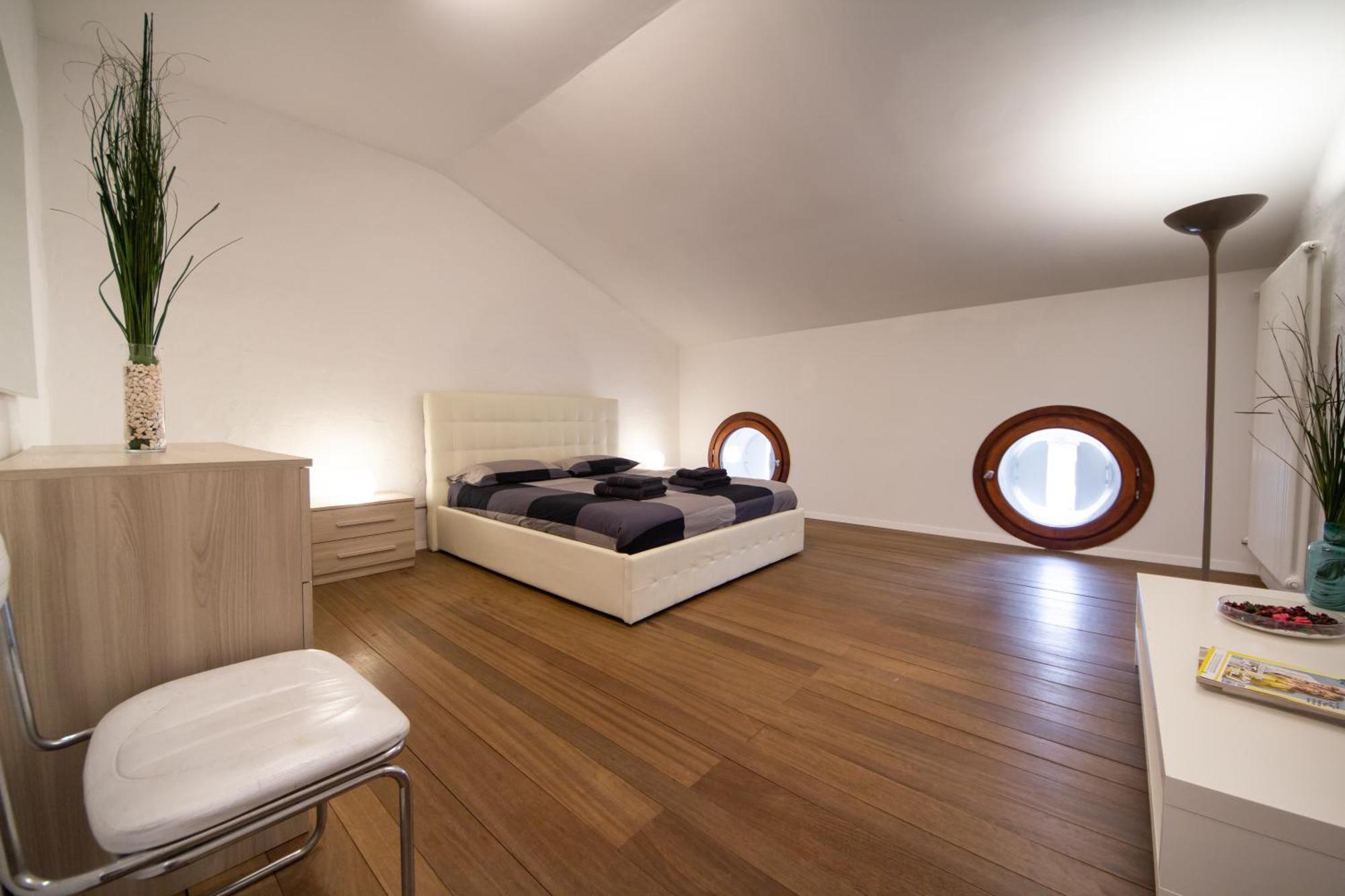 Attic Floor Venice Apartment 梅斯特雷 外观 照片